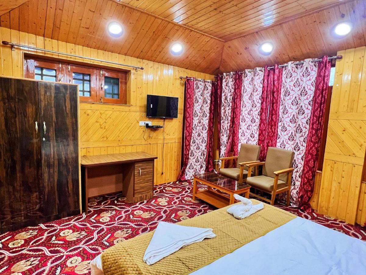 Roseline Inn Сринагар Экстерьер фото