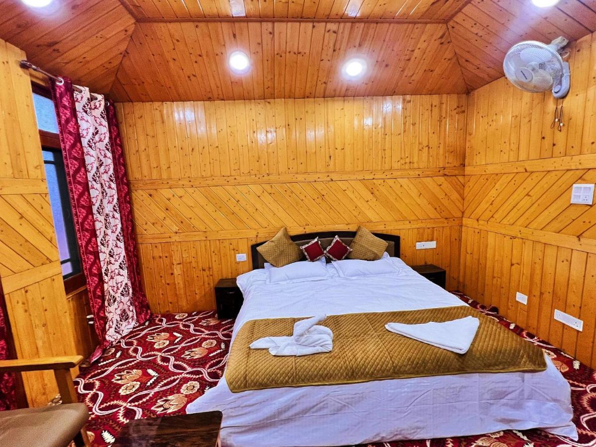 Roseline Inn Сринагар Экстерьер фото