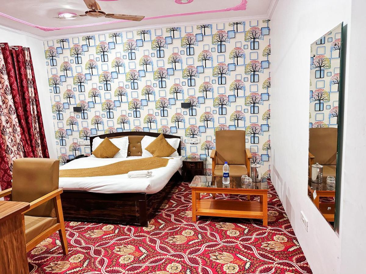 Roseline Inn Сринагар Экстерьер фото